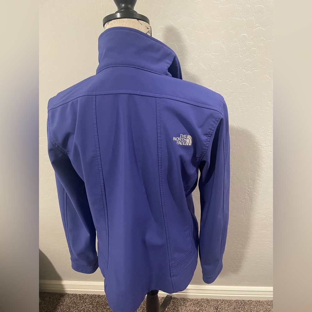 The North Face Jacket - Picture 5 of 11
